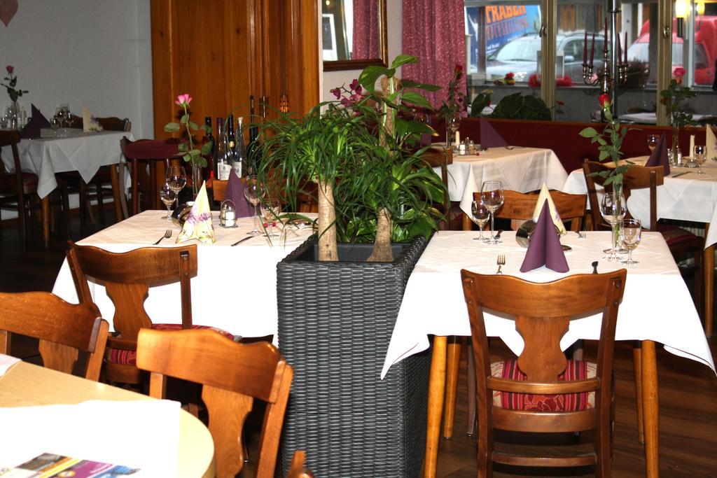 Hotel Restaurant Baeren Breisach Exterior photo