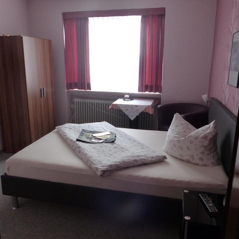 Hotel Restaurant Baeren Breisach Room photo