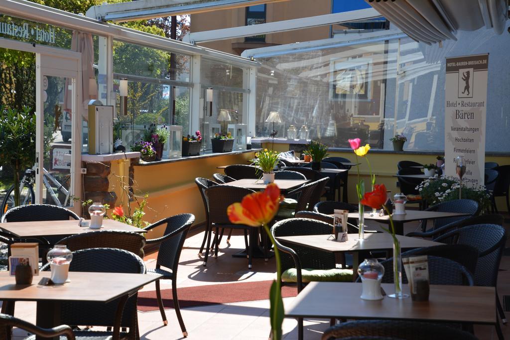 Hotel Restaurant Baeren Breisach Exterior photo